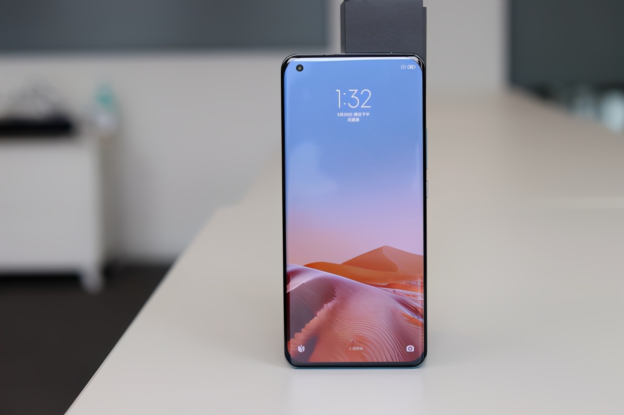 几乎没有短板的四款高端旗舰,2022公认“无短板”的6款手机