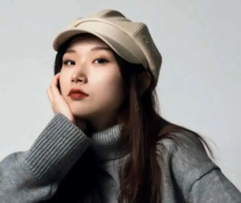 等摘下口罩那天，她们说必须！马上！立刻抹上这支口红！