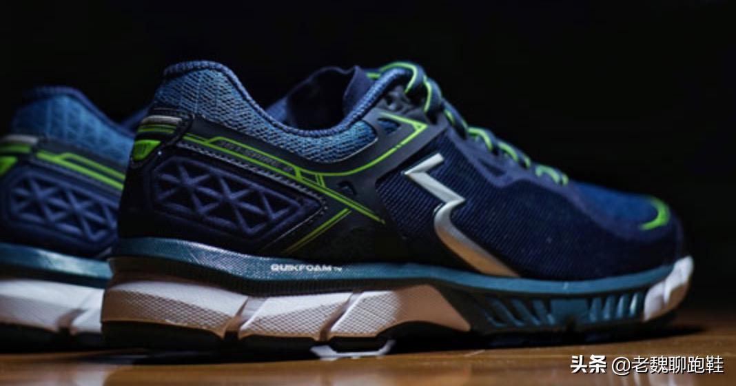 质量好又便宜的跑鞋是哪款,各个品牌的顶级跑鞋选一双