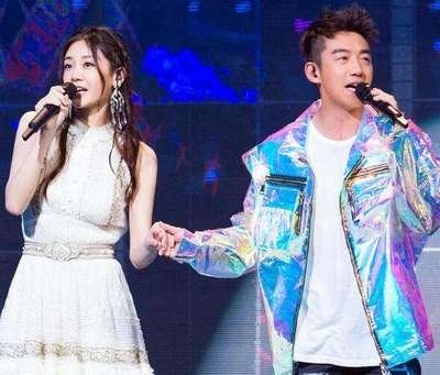 苗苗郑恺跑男花絮,苗苗参加跑男和郑恺拥抱