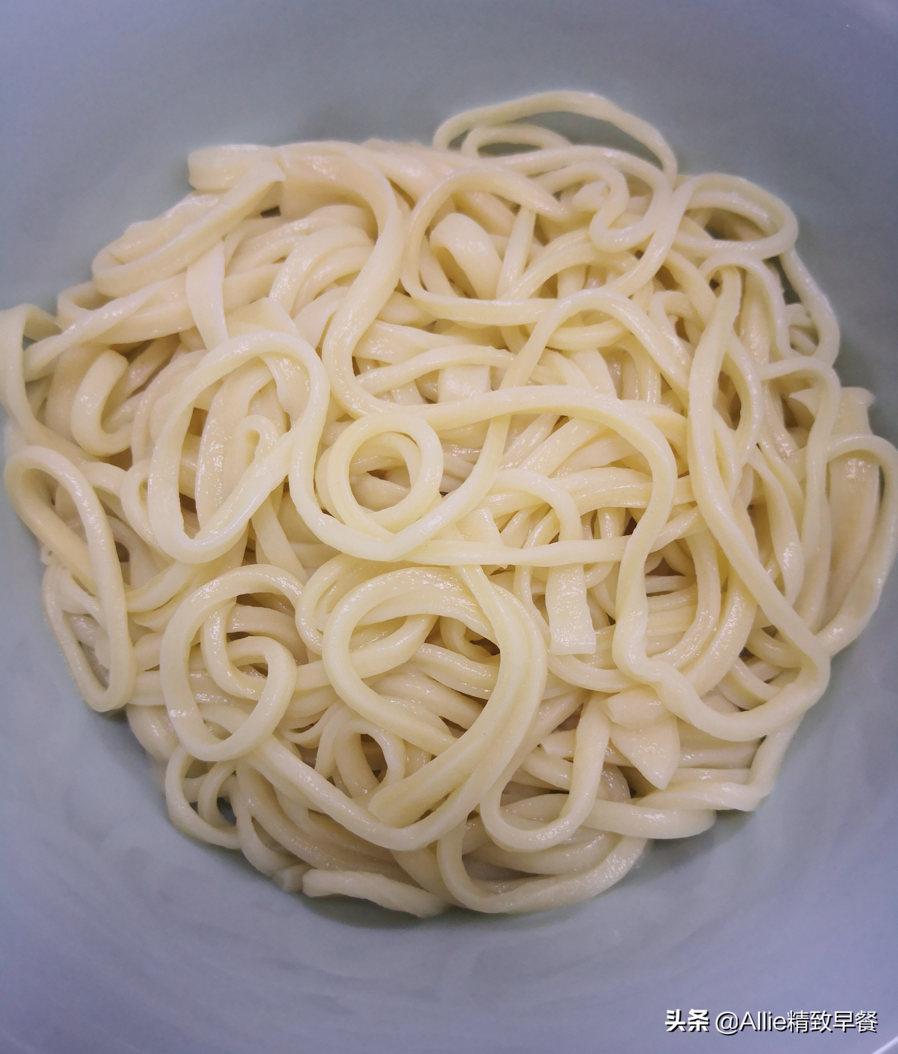 正宗牛肉拉面的做法全过程,牛肉拉面的面怎么制作