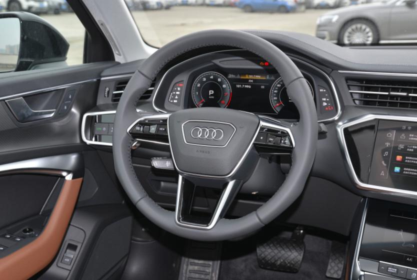 奥迪a6l两个最低配价格一样怎么选,奥迪a6l202445tfsiquattro尊享动感型