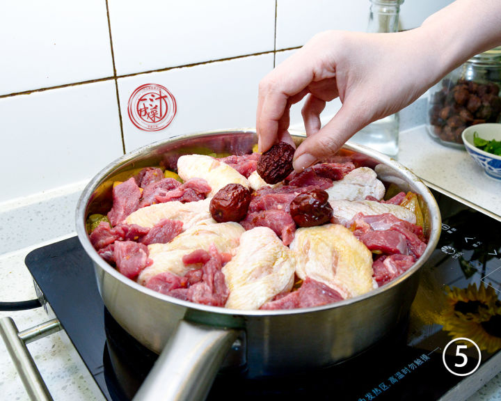 三汁焖锅做法不用鸡翅,焖锅的家常做法三汁焖锅不放鸡翅