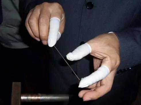 模具顶针油快速处理方法,模具顶针怎样润滑产品不沾油