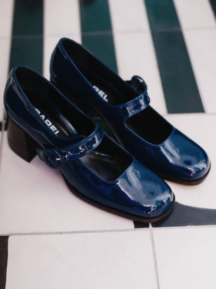 秋季小白鞋百搭款,潮流百搭小白鞋舒适不累脚的皮鞋