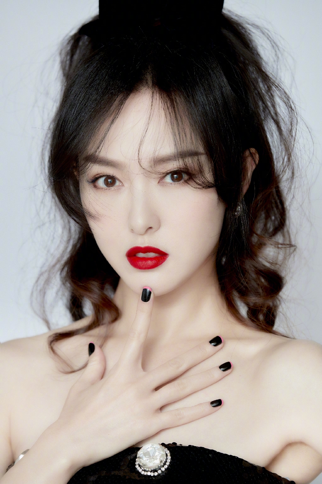 简约风黑白穿搭,简约风格看起来高级穿搭