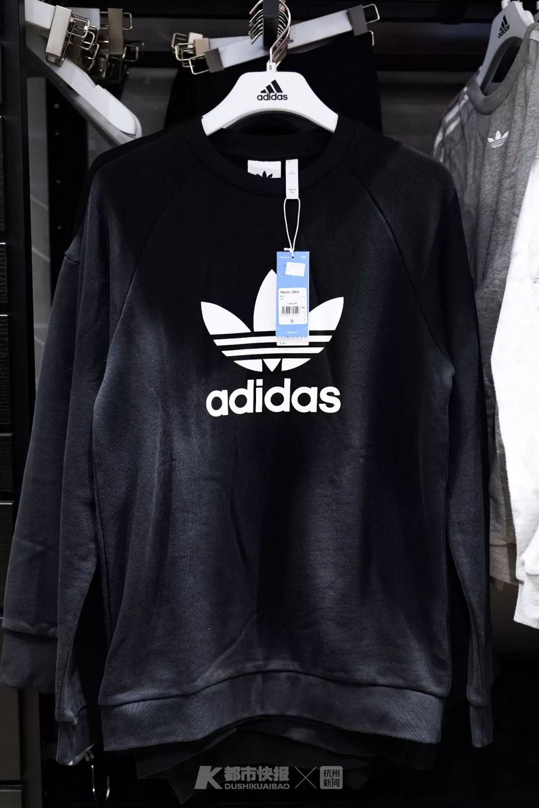 耐克阿迪一切皆有可能标志,如何分辨耐克阿迪真假