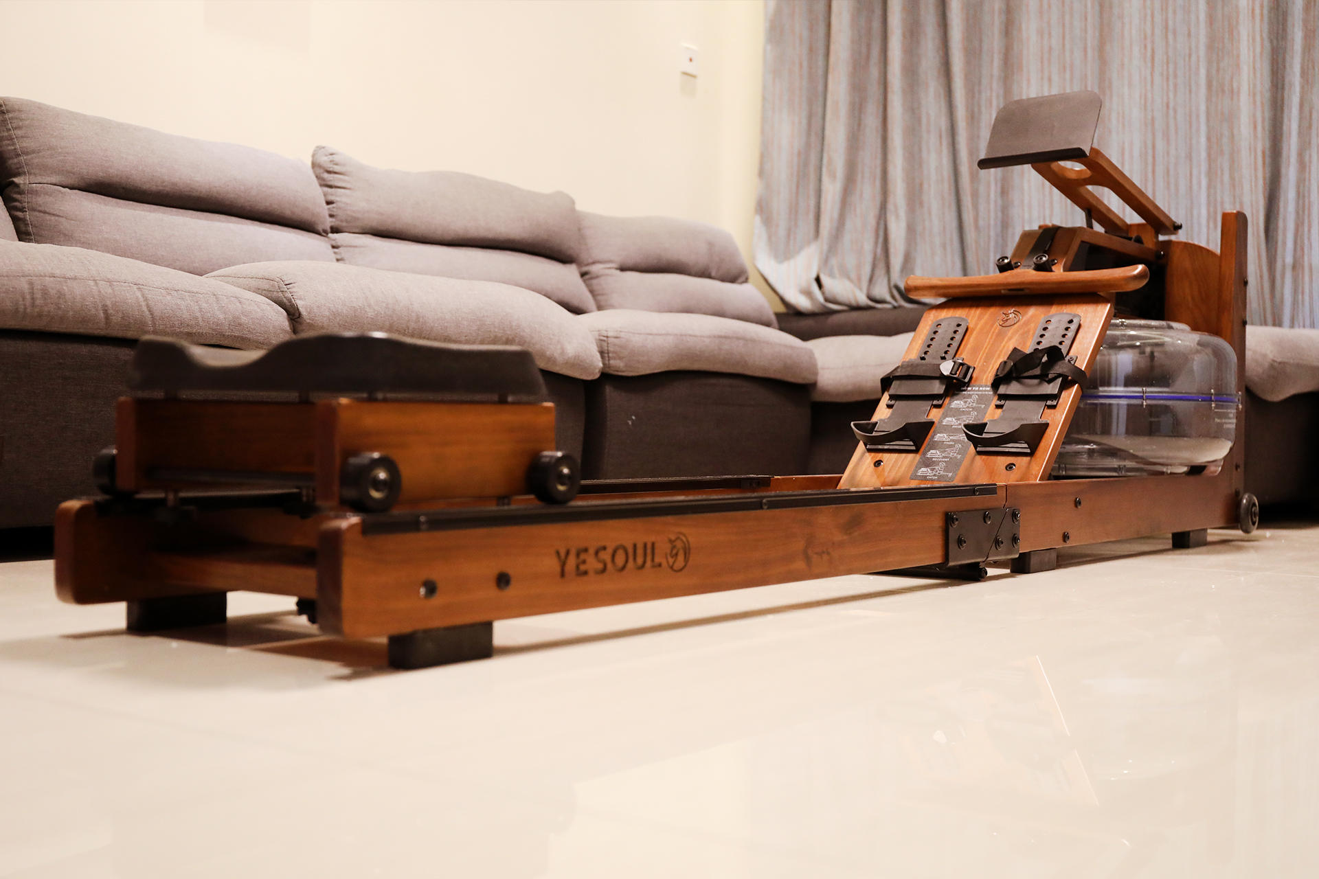 划船机30分钟燃脂训练方法,水阻划船机初学者应该怎么选择