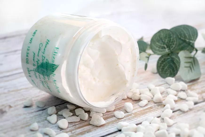 林允美白秘籍是坚抹身体乳!评测英皇室百年牌子身体乳有多好用?