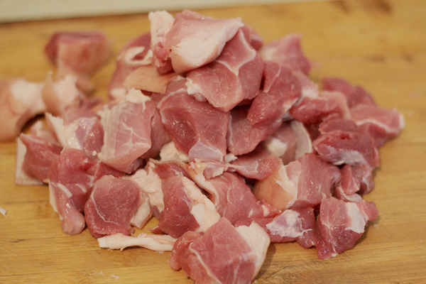 春笋烧肉做法最正宗,春笋烧肉的最佳吃法