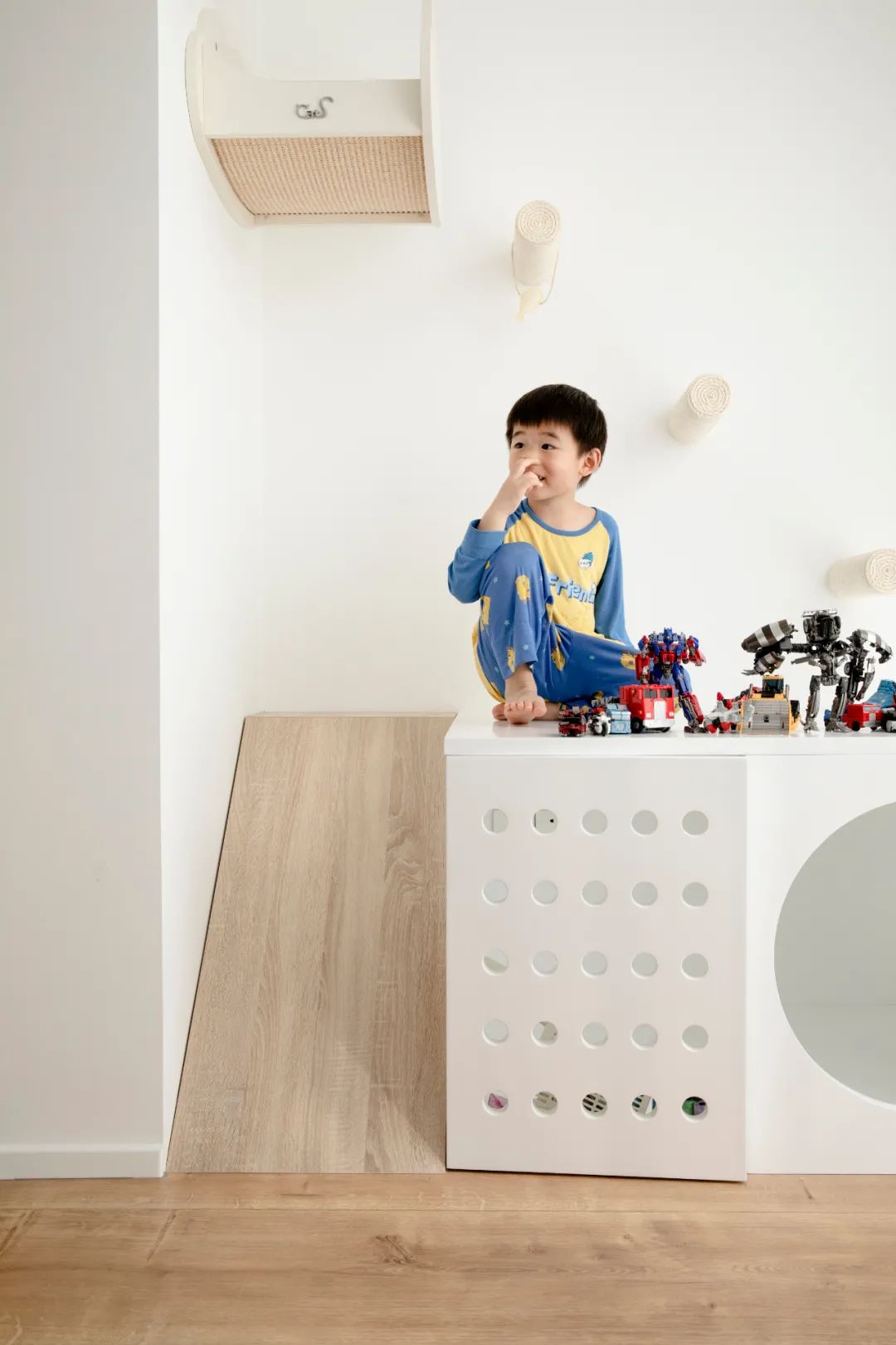 恒田家|房顶能长猫,书屋变树屋!120平梦幻三口之家