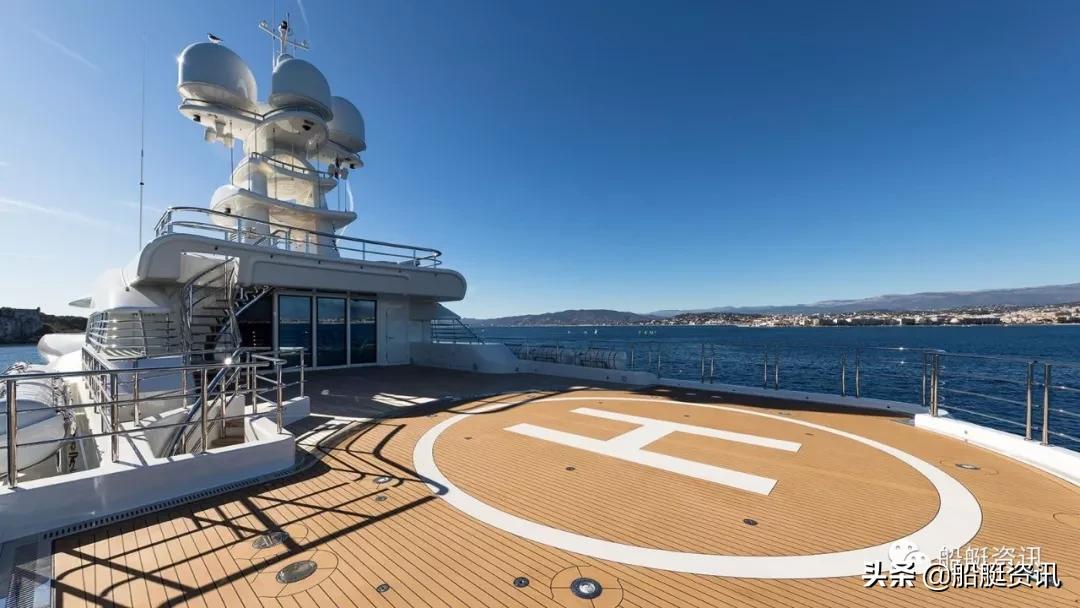 带地效飞行器的豪华游艇,带直升机甲板的豪华游艇