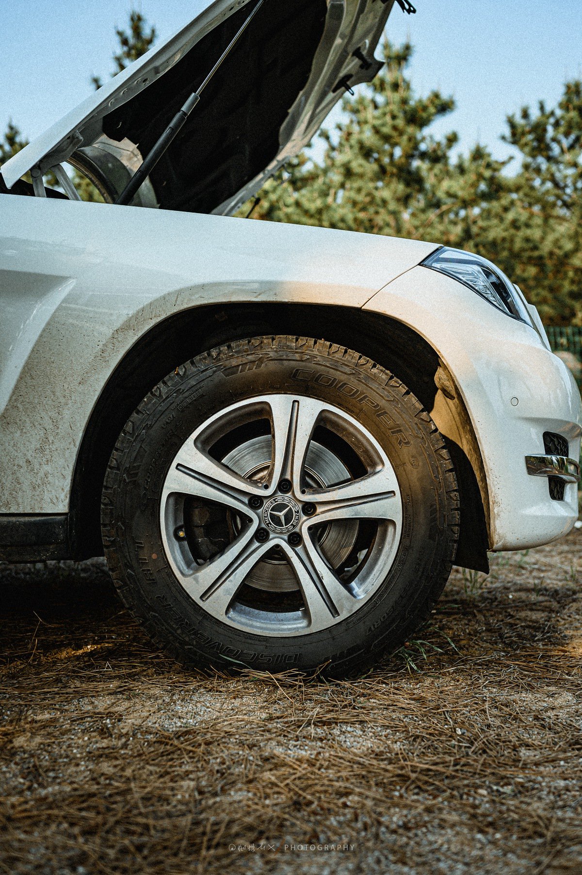 奔驰glk3003.0自然吸气雪地测试,glk300露营