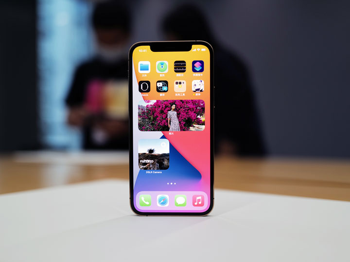 苹果iPhone12上手为了信号强度买就是了