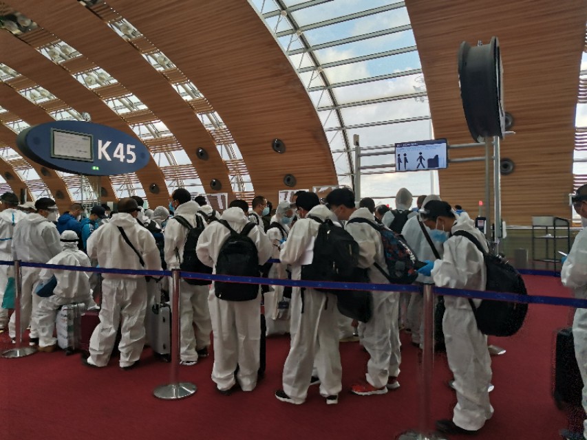 疫情期间回国路途感受,疫情回国的真实经历