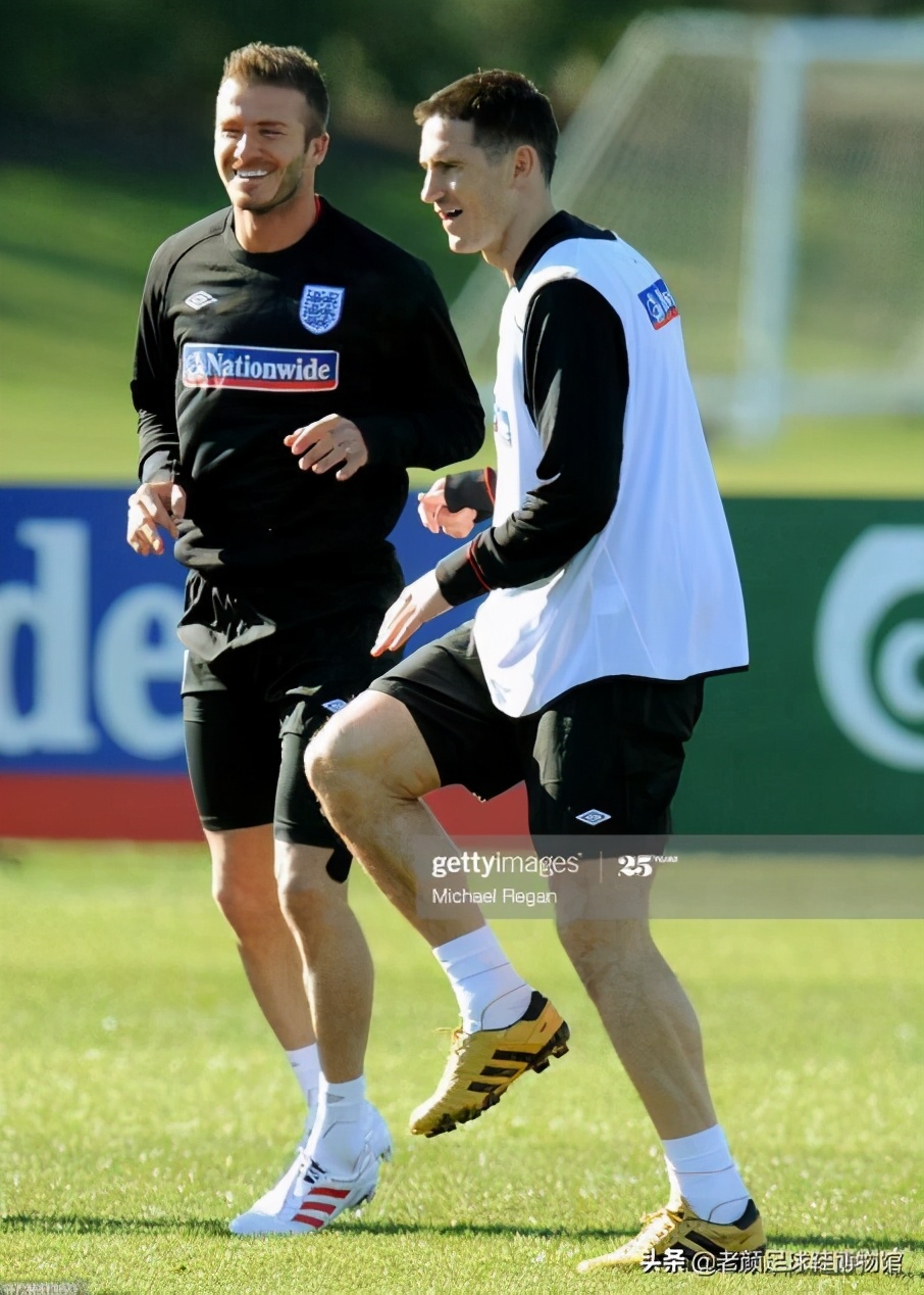 阿迪达斯猎鹰顶级测评,adidas猎鹰中端