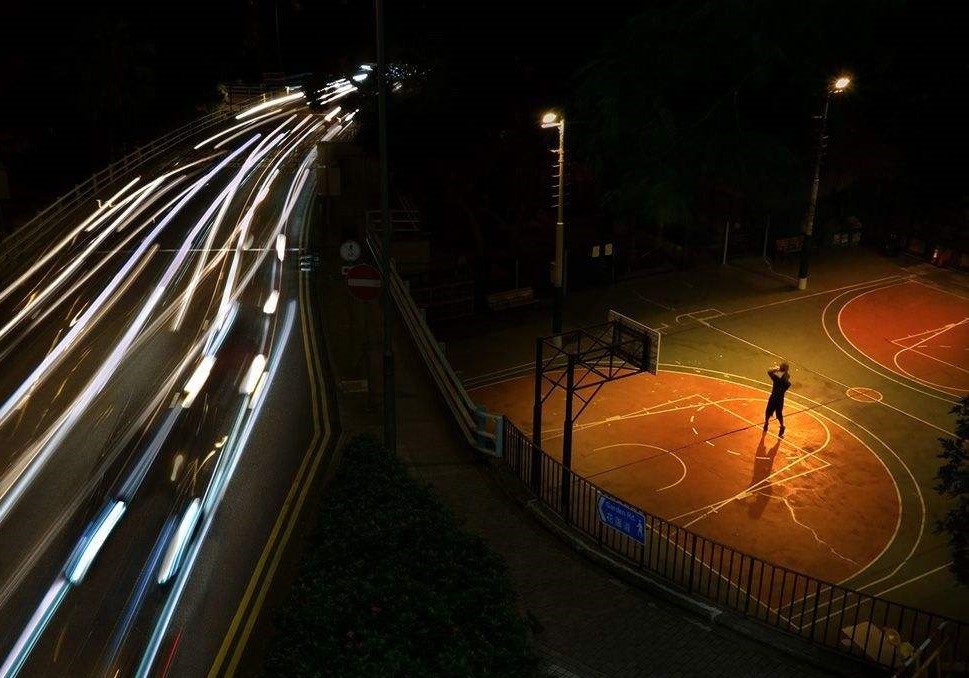 40平方米的篮球场,400平方的篮球场