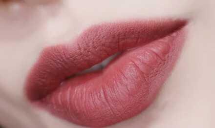 玛丽艳豆沙色口红ml034怎么买,口红蜜桃豆沙色与枫叶樱桃哪个好