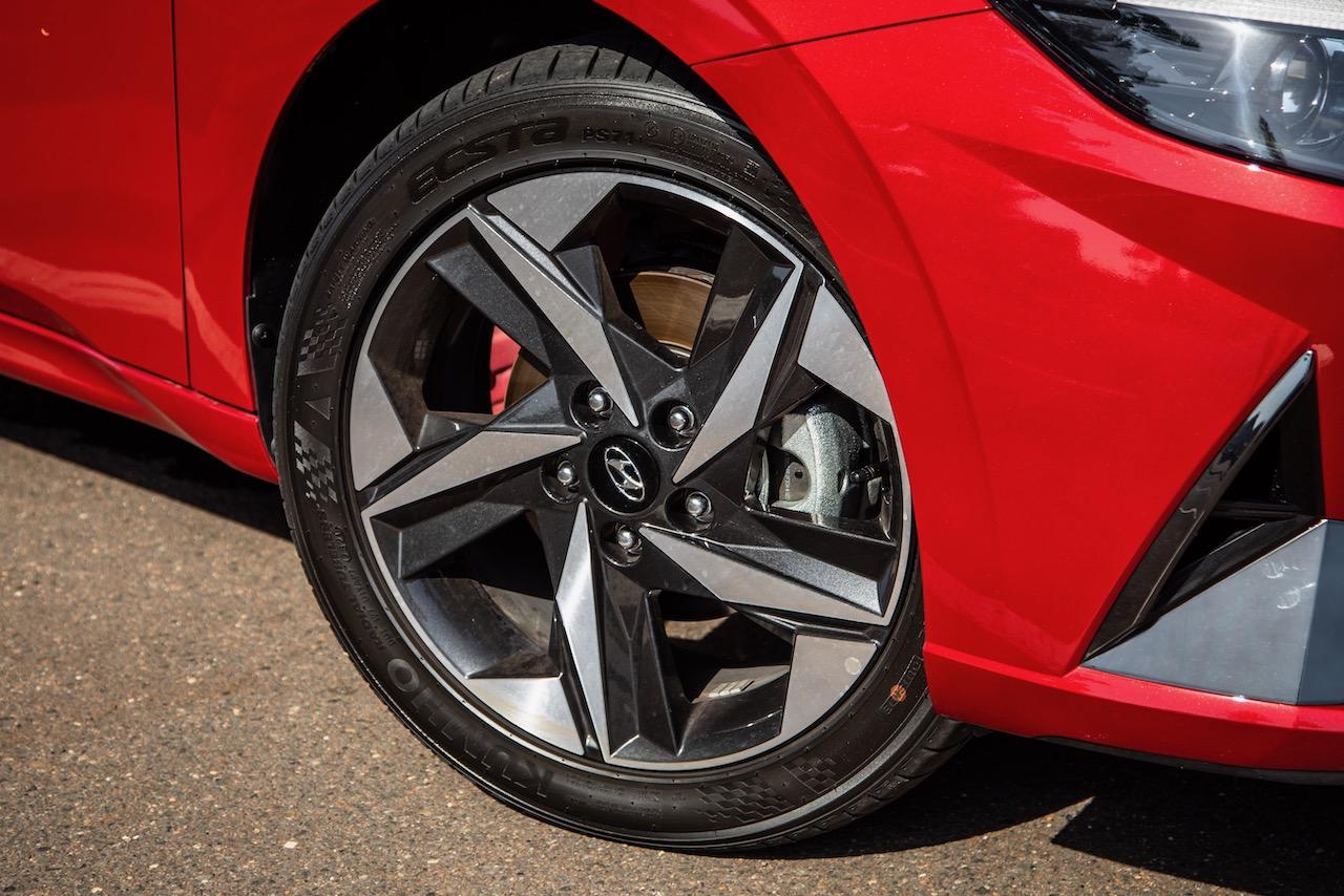 第一视角试驾伊兰特1.5,新款伊兰特10万公里测评