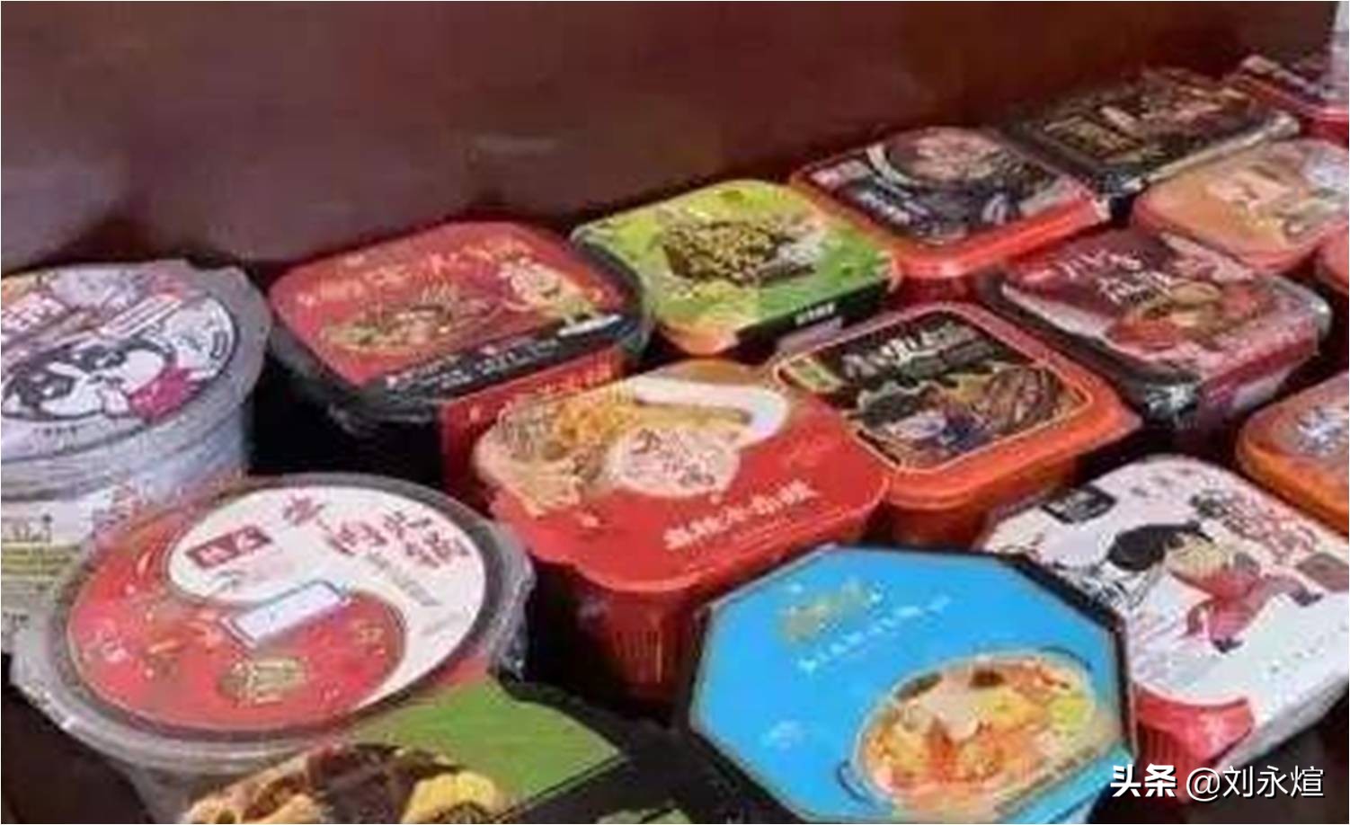 网红买螺蛳粉,网红卖的螺蛳粉