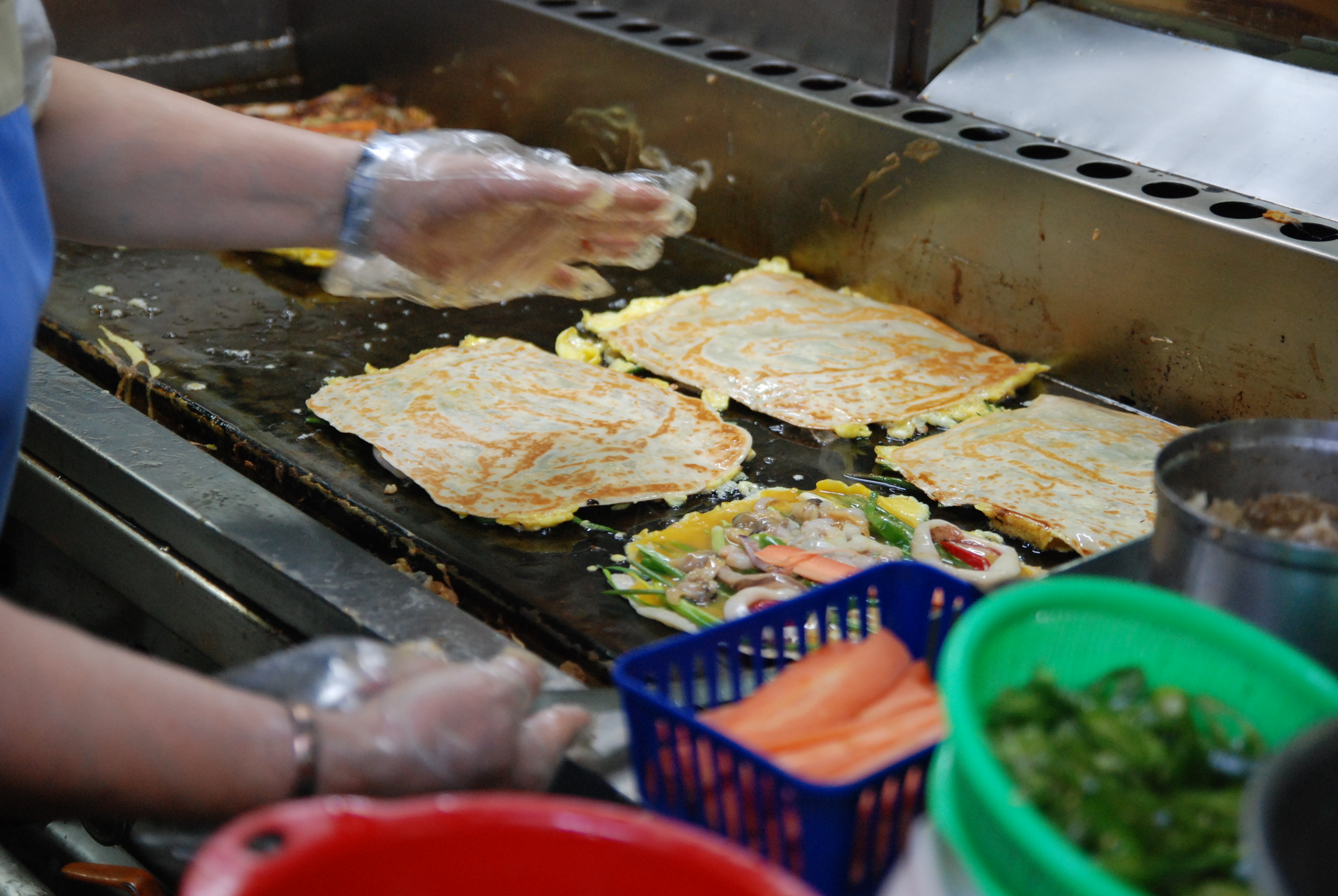 韩国紫菜包饭年糕,韩国美食一条街紫菜饭