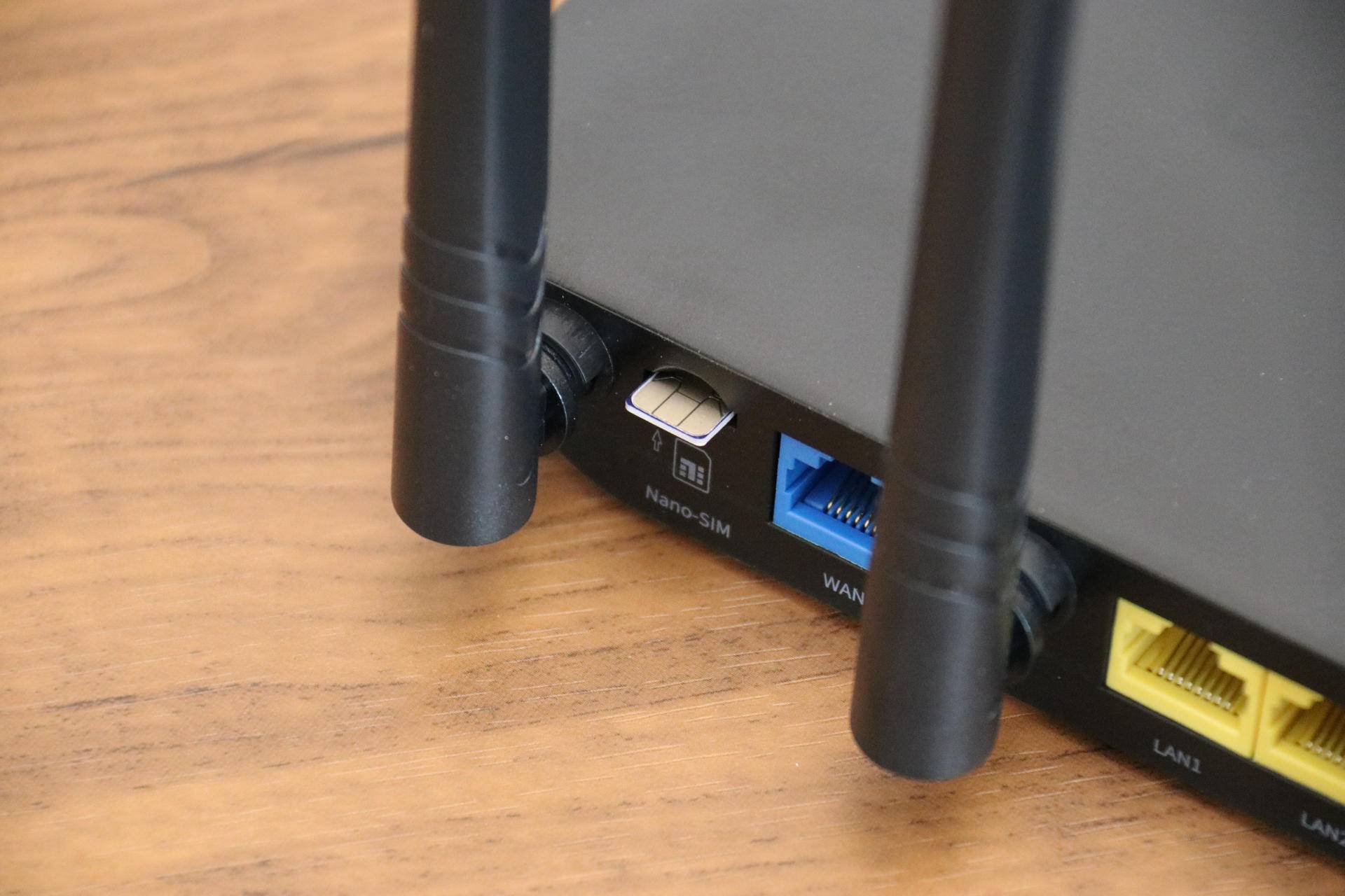 蒲公英4g路由器怎么取出卡槽,蒲公英4g插卡无线路由器如何组网