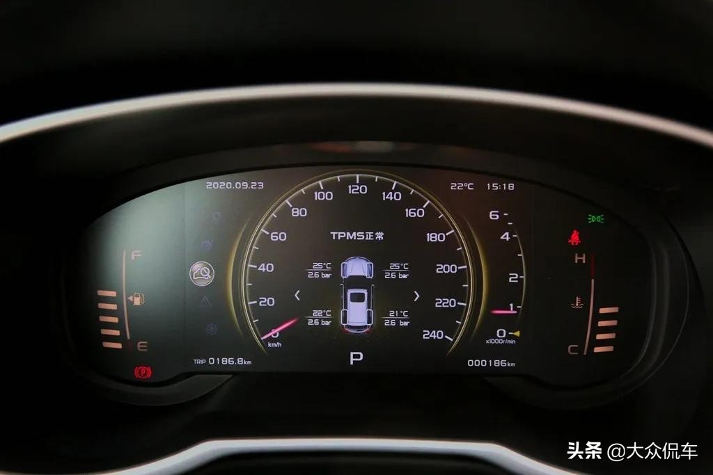 拒绝花里胡哨价格,10万上路的suv吉利博越性价比之王