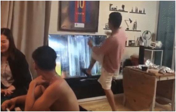 苏醒愤怒砸电视,苏醒与张远口嫌体正的兄弟情