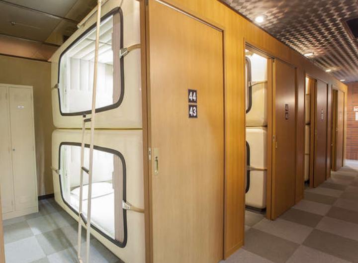 从人气酒店到申请破产——疫情冲击下倒闭的日本酒店FirstCabin