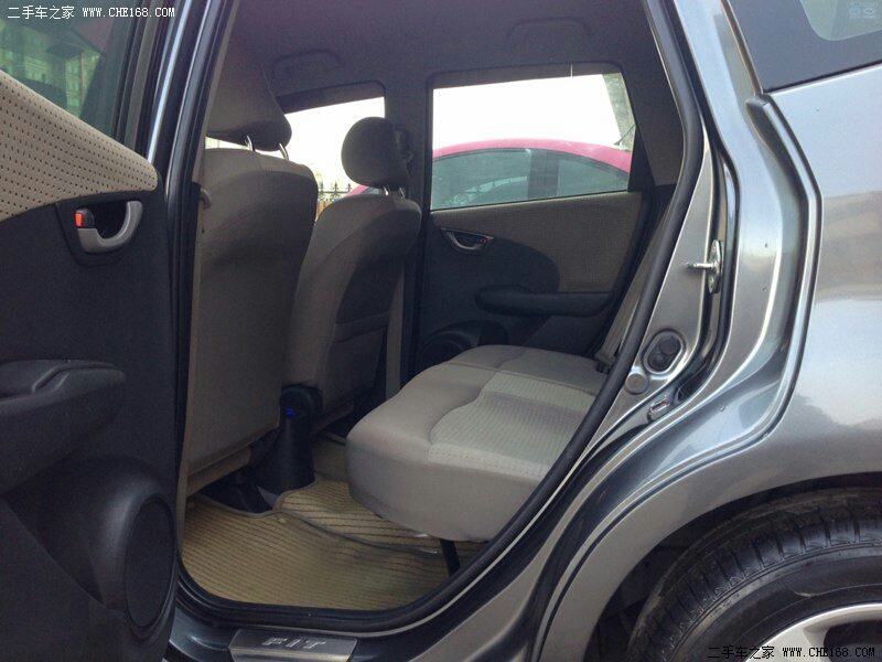 二代飞度和经典锋范哪个好,经典二代飞度