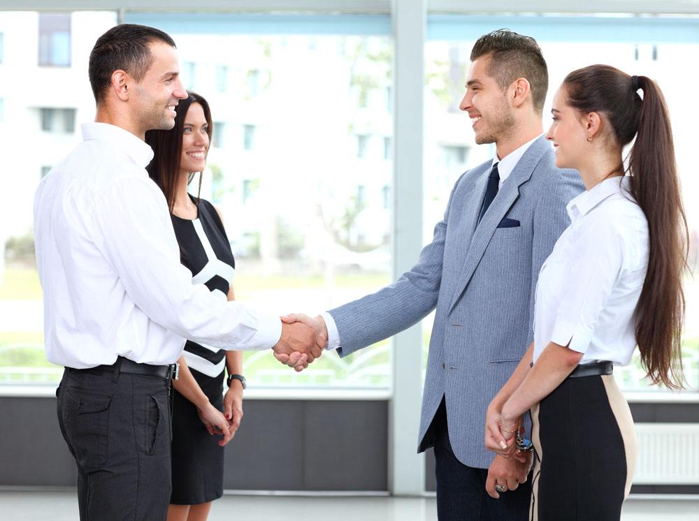 老外又撒野了：我就骂人，因为我是美国人，你是中国人！惯的？