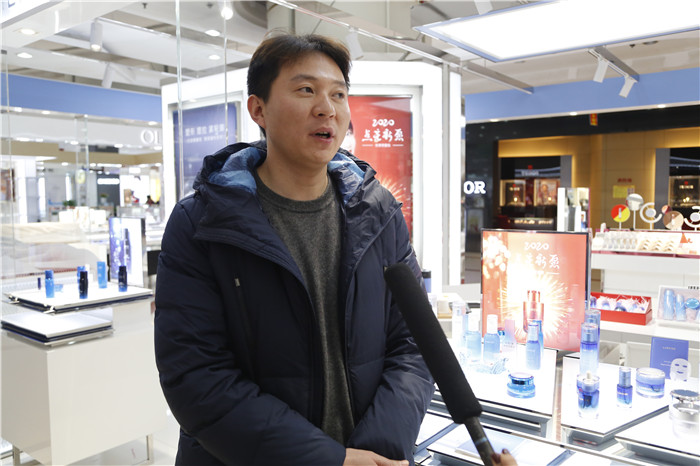 都市时尚护肤品兰芝强势入驻商厦填补阜阳高端护肤品消费空白