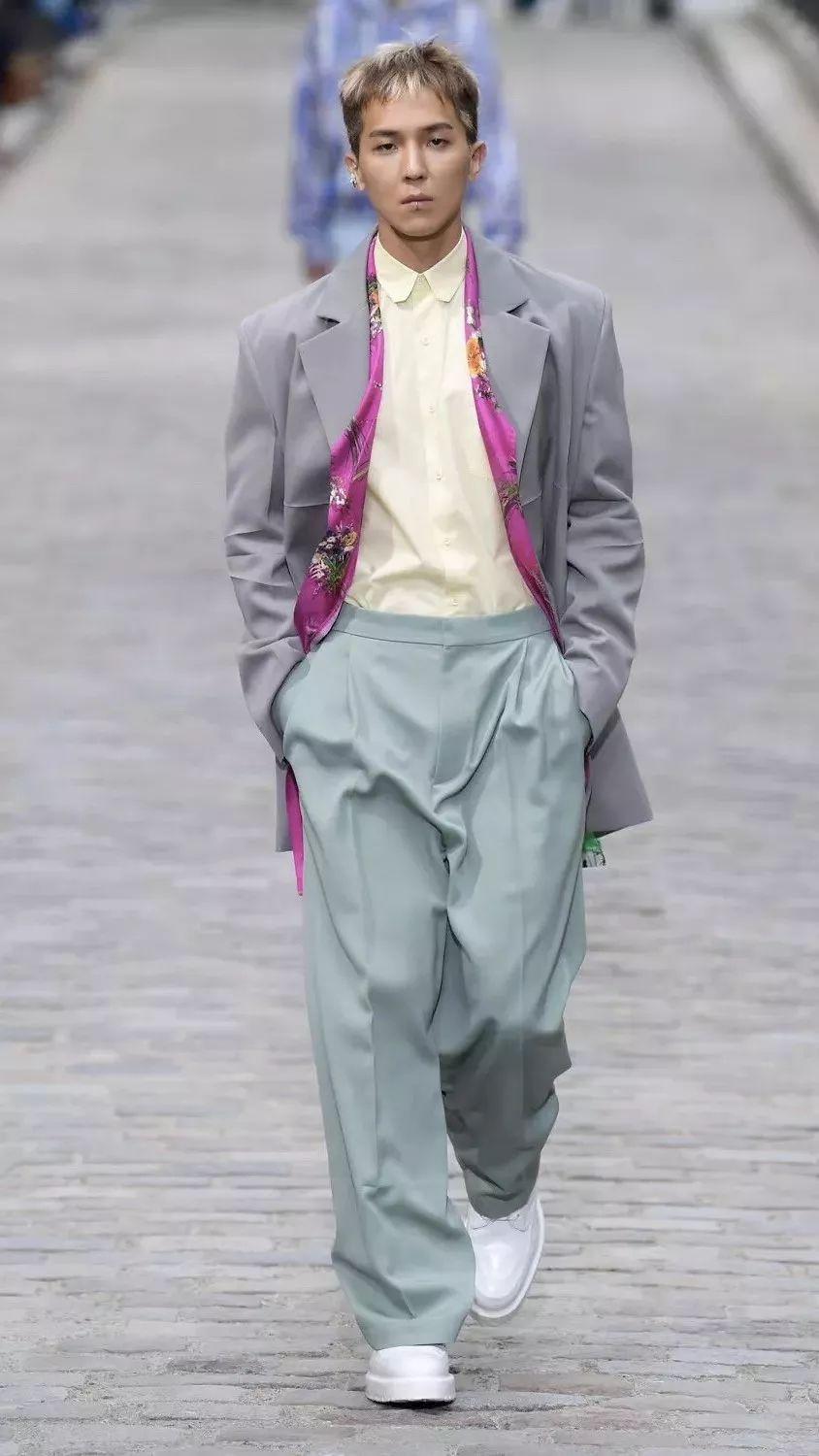 亚逼什么意思,亚逼是什么意思