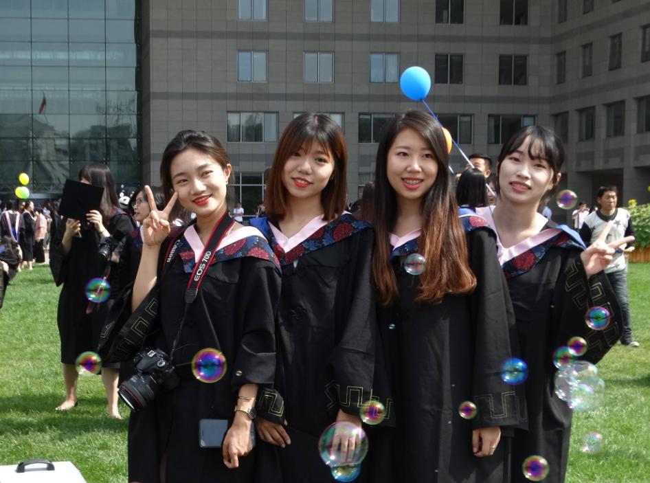 大学宿舍早起的那些人,大学宿舍早上起床的几种人