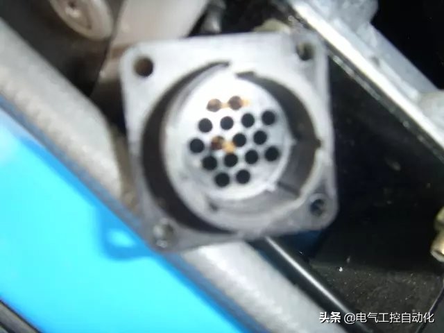 汽车进气压力传感器工作原理,汽车各个传感器的作用与工作原理