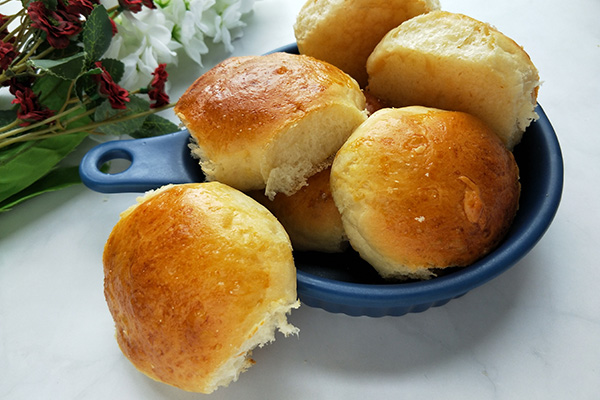 南瓜豆沙小餐包烤箱做法,10升迷你烤箱小餐包做法