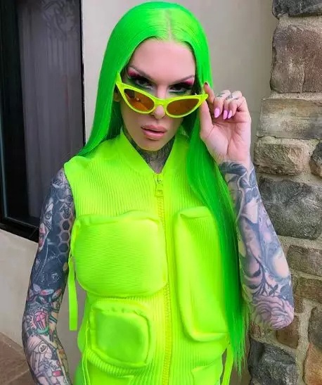 香奈儿磨刀、爱马仕砌墙,J姐的衣帽间戏可真多