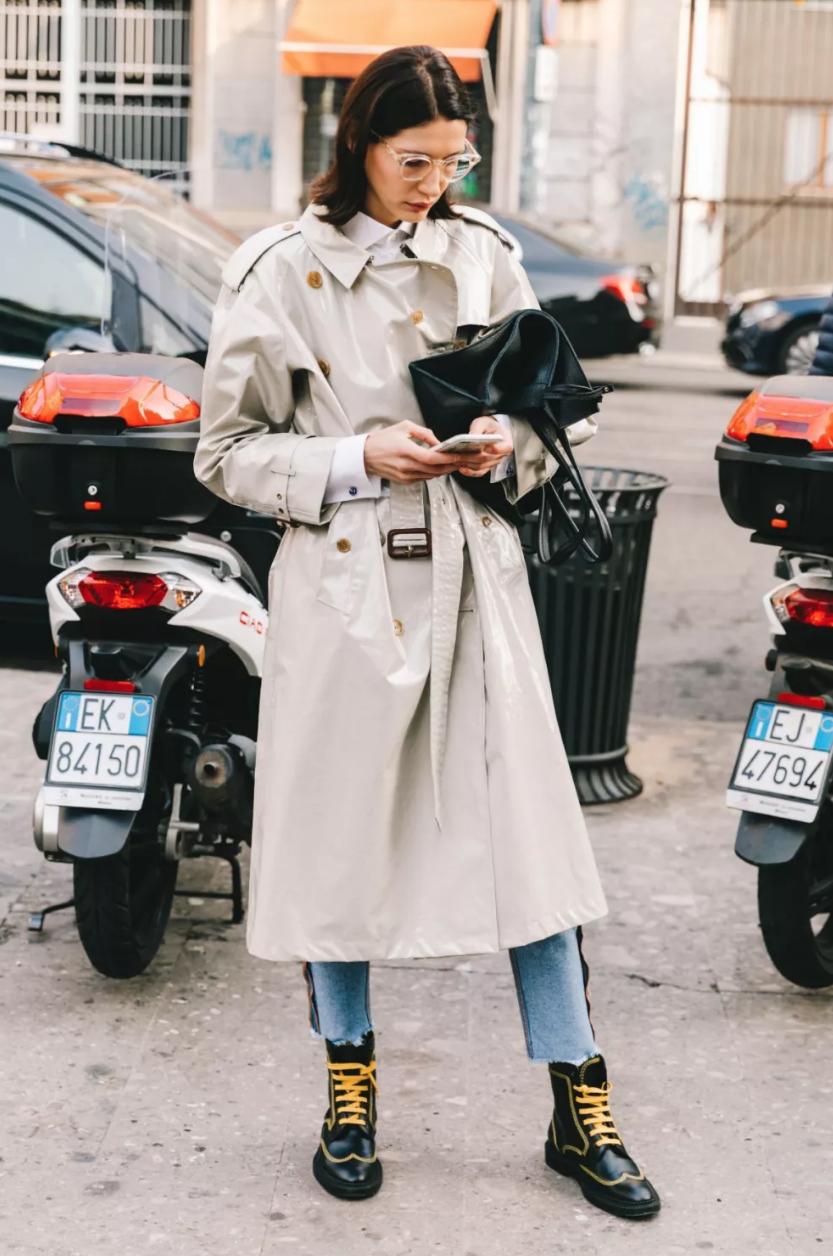 冬季显瘦裤子配靴子,现在还流行打底裤配靴子吗