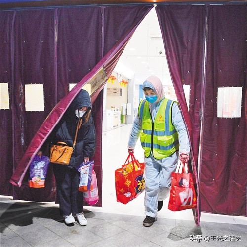 10天建一座医院让老外惊呆,中国人能在10天建起一座医院