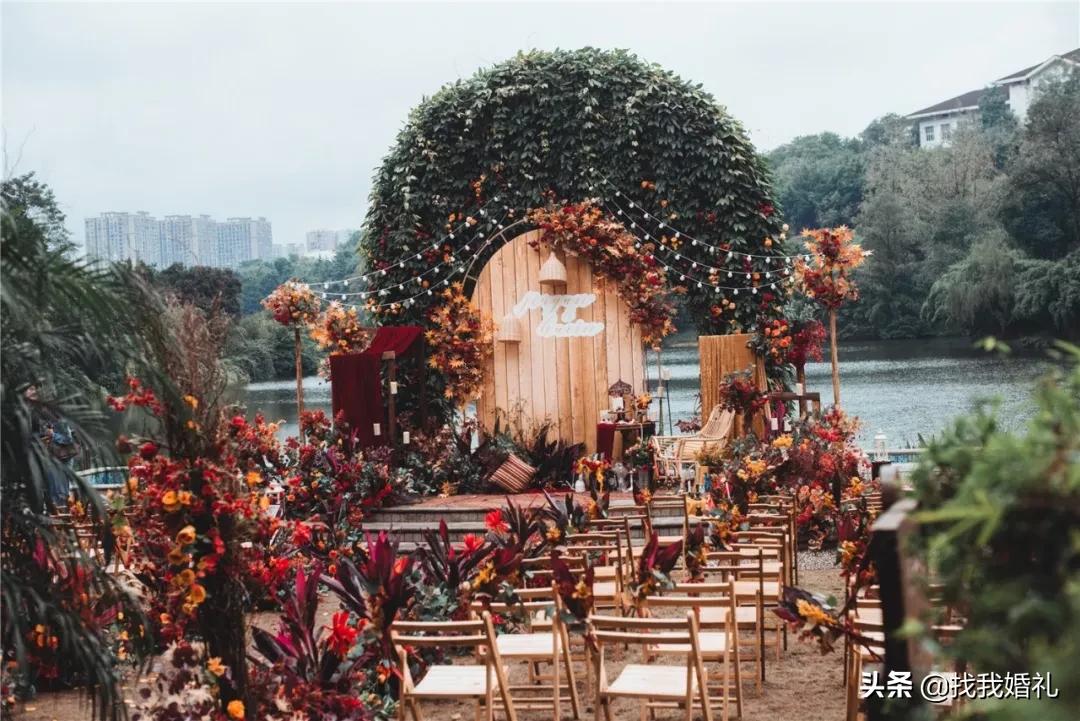 极简西式婚礼户外布置,法式复古婚礼户外效果