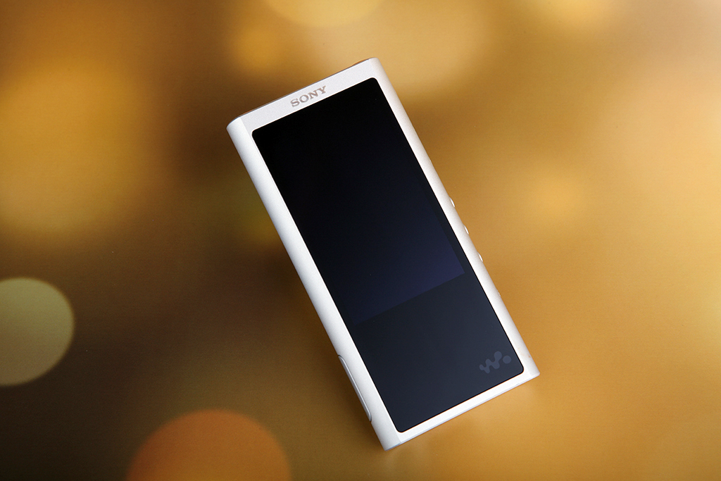 索尼zx300a与xz2,索尼wi-1000x二代测评