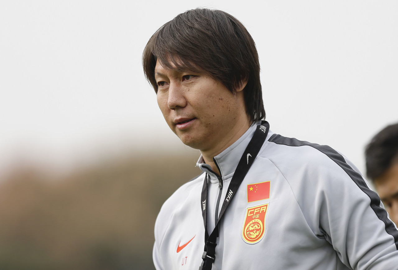 神操作！足协给李铁安排完助理教练，又要替李铁选队员