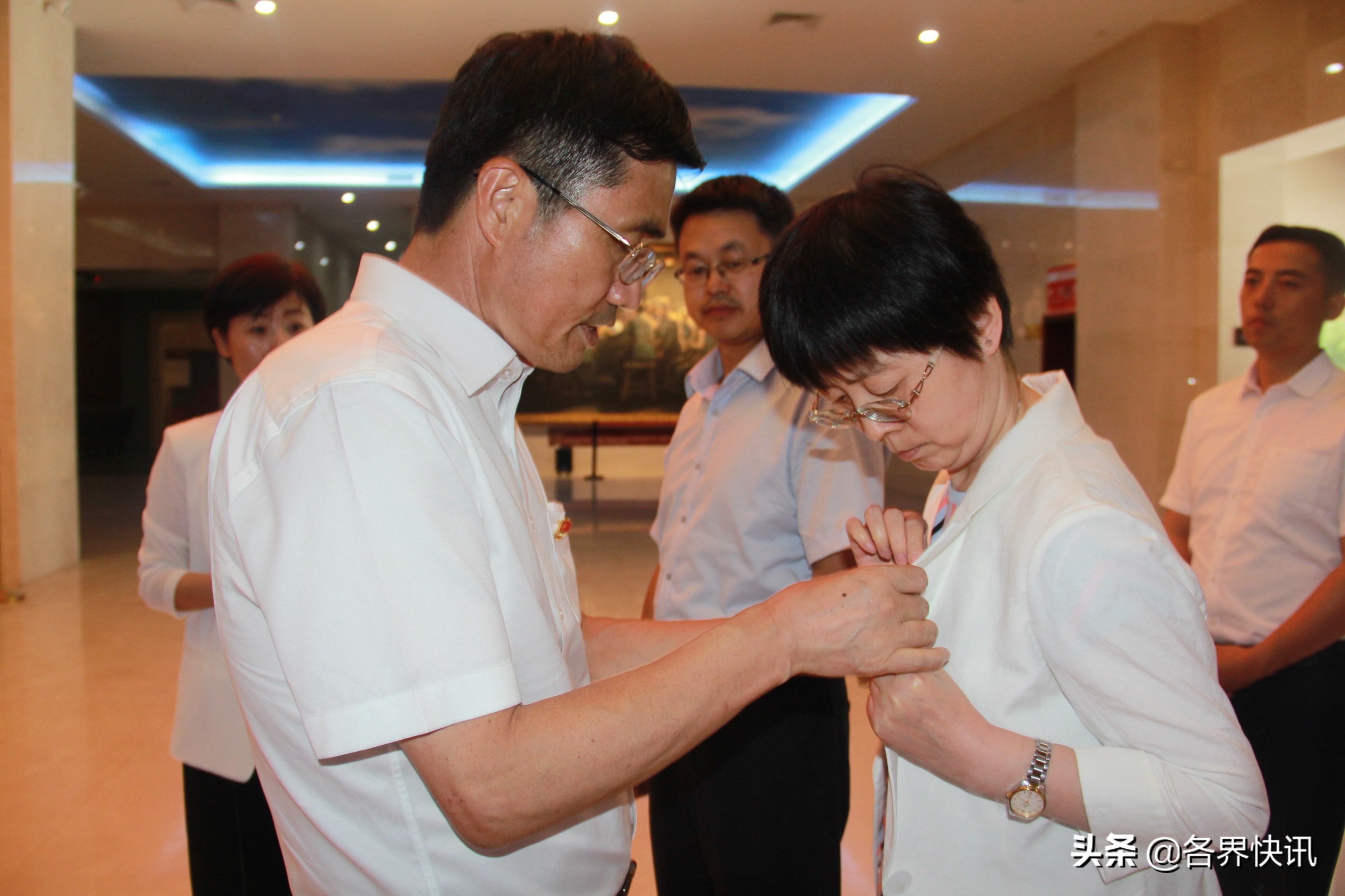 拳拳赤子心殷殷健康情---记咸阳市第一人民医院卢健