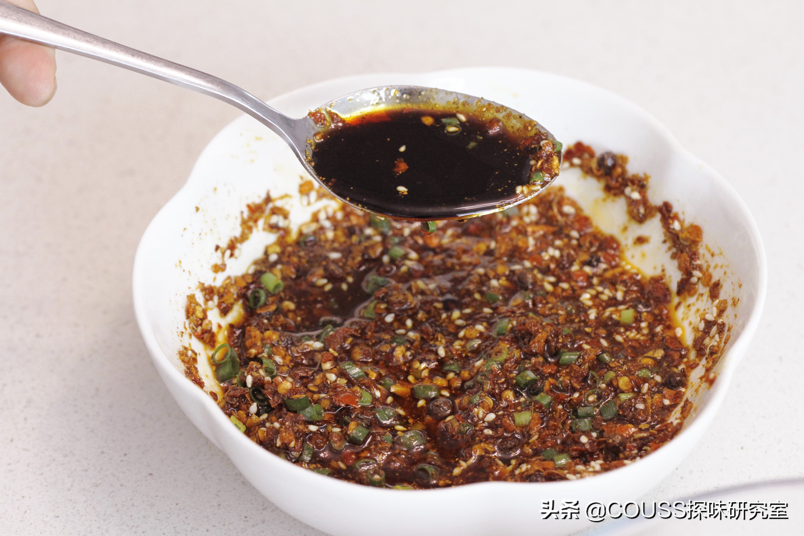 烤全鸡能烤熟吗,碳烤全鸡外脆里嫩