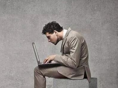 白领久坐危害大,最简单的解决方案