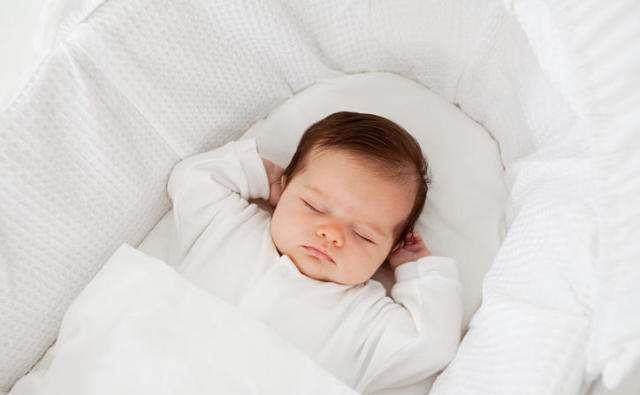 先放水后放奶粉量就变了,先放水再放奶粉水会上升