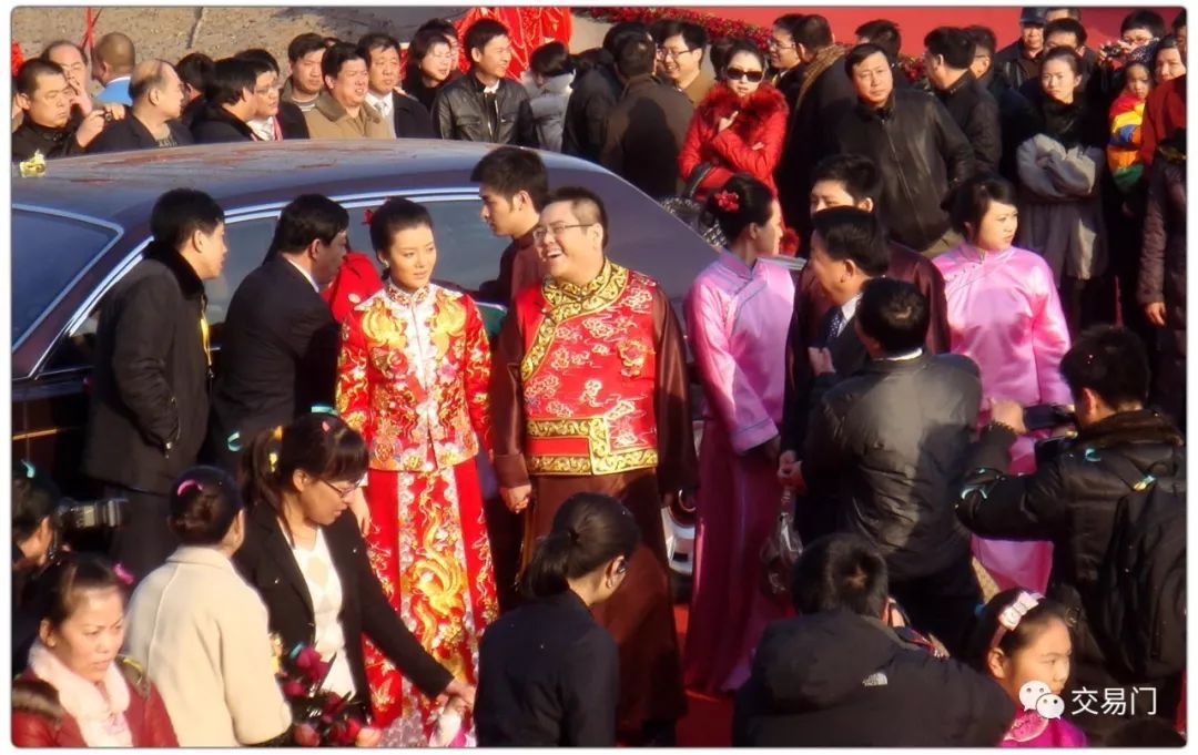 为什么首富相继卸任 (中国首富们现在的状况)