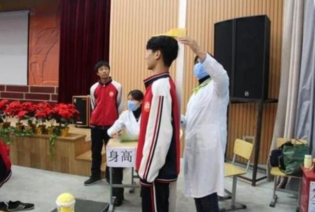 孩子出现这三种表现说明在长高,出现这四种情况说明孩子长高了