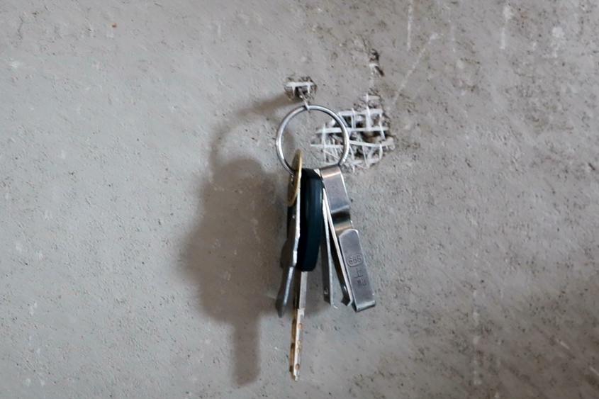 “渣渣墙”用钥匙就能抠出洞!青岛即墨正大·佳源都市弄啥咧