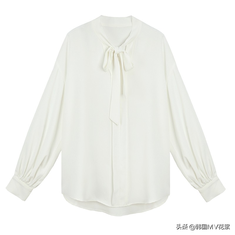 脸大穿啥衣服好看,脸大穿什么款式的衣服好看